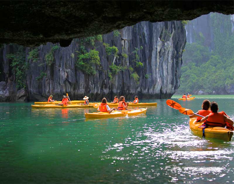 Halong Bay 3 Days 2 Nights Package: Ninh Binh - Ha Long Bay